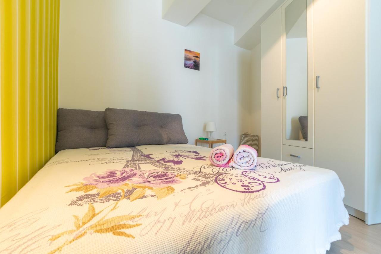 • Charming ǀ Near City Mall ǀ 1Br • Apartment Скопие Екстериор снимка