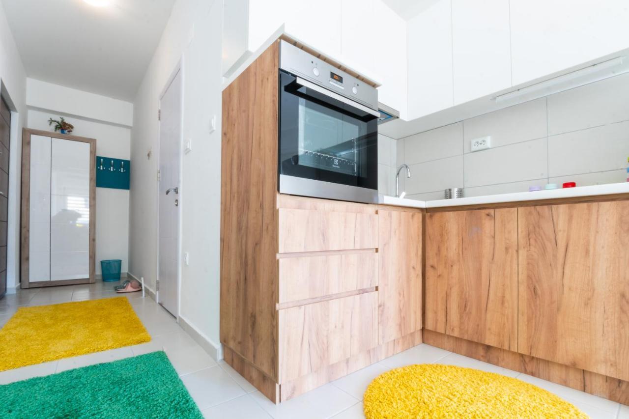 • Charming ǀ Near City Mall ǀ 1Br • Apartment Скопие Екстериор снимка